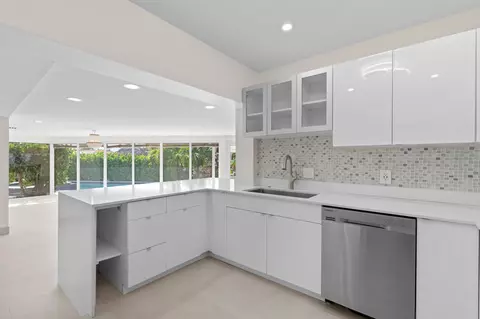 Kitchen - 391 SE 7th Ave, Pompano Beach, FL 33060 photo 5 of 5