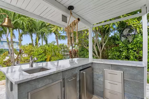 Kitchen - 391 SE 7th Ave, Pompano Beach, FL 33060 photo 1 of 5
