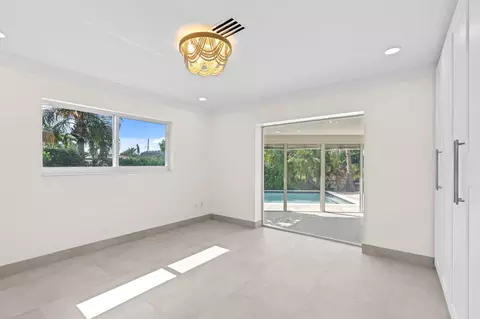Bedroom - 391 SE 7th Ave, Pompano Beach, FL 33060 photo 1 of 2