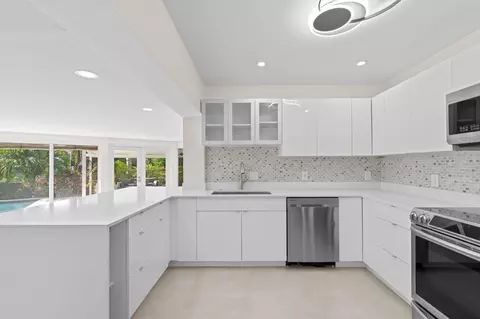Kitchen - 391 SE 7th Ave, Pompano Beach, FL 33060 photo 2 of 5