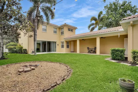 Exterior - 217 Florence Dr, Jupiter, FL 33458 photo 8 of 13