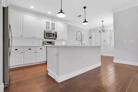 Kitchen - 217 Florence Dr, Jupiter, FL 33458 photo 2 of 5