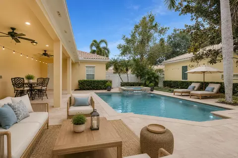 Exterior - 217 Florence Dr, Jupiter, FL 33458 photo 7 of 13