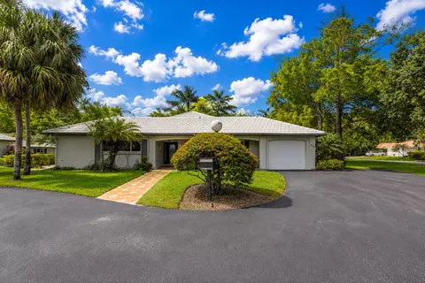 1019 E Cypress Dr, Pompano Beach, FL 33069