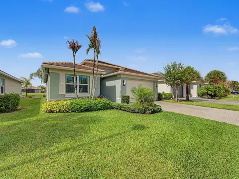 11403 SW Carlisle Crossing Ave, Port Saint Lucie, FL 34987