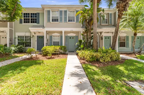 8035 Sanibel Dr, Tamarac, FL 33321