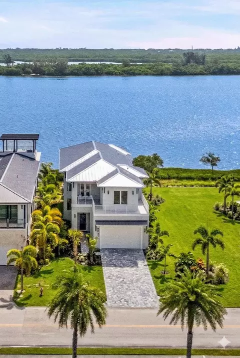 4842 S Harbor Dr, Vero Beach, FL 32967