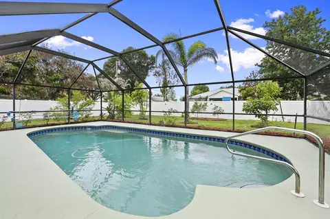 766 SW Byron St, Port Saint Lucie, FL 34983