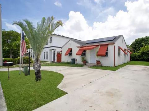 915 N E St, FL 33460
