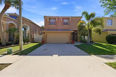 1327 Isleworth Ct, Royal Palm Beach, FL 33411