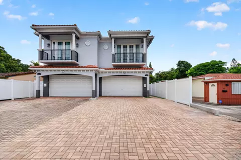 825 SW 12th St, Fort Lauderdale, FL 33315