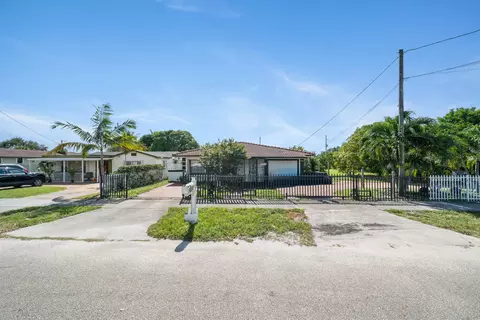 5720 Flagler St, Hollywood, FL 33023