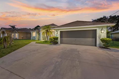 5514 NW West Lundy Cir, Port St Lucie, FL 34986