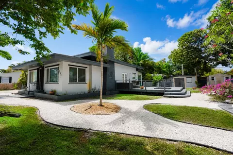 249 SW 14th St #1-4, Dania Beach, FL 33004