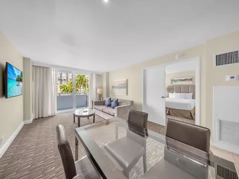 2670 E Sunrise Blvd #319, Fort Lauderdale, FL 33304