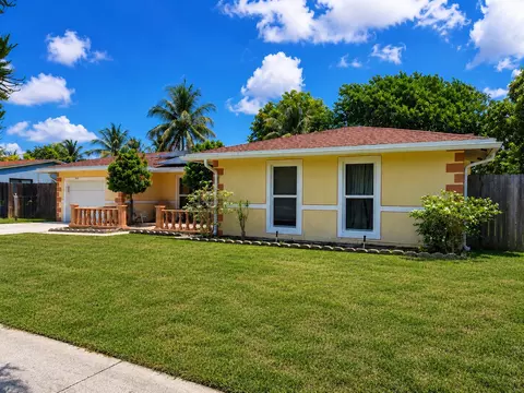 6301 SW 7th St, Margate, FL 33068