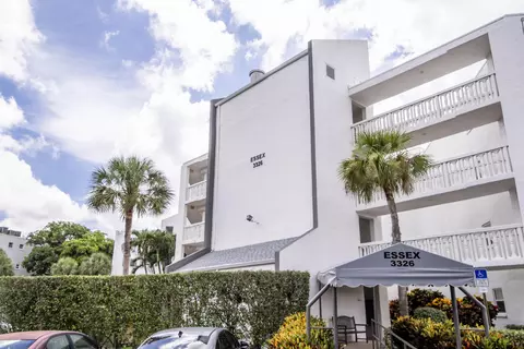 3326 Arcara Way #104, Lake Worth, FL 33467