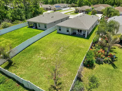 View/Area - 3899 SE Lee St, Stuart, FL 34997 photo 7 of 17