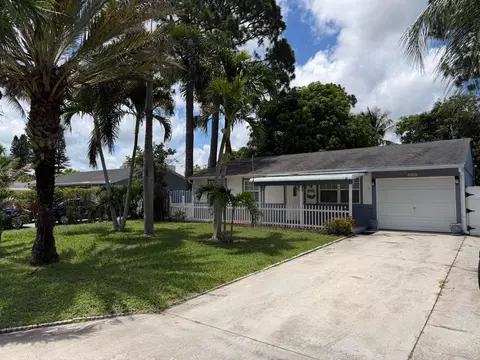4655 Appaloosa St, West Palm Beach, FL 33417