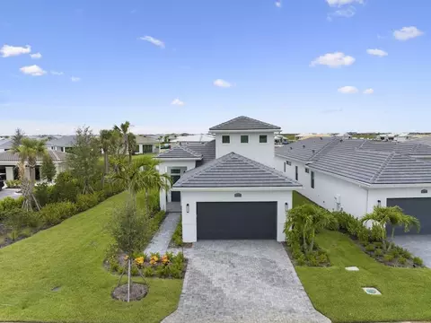 12442 SW Lunata Way, Port Saint Lucie, FL 34987