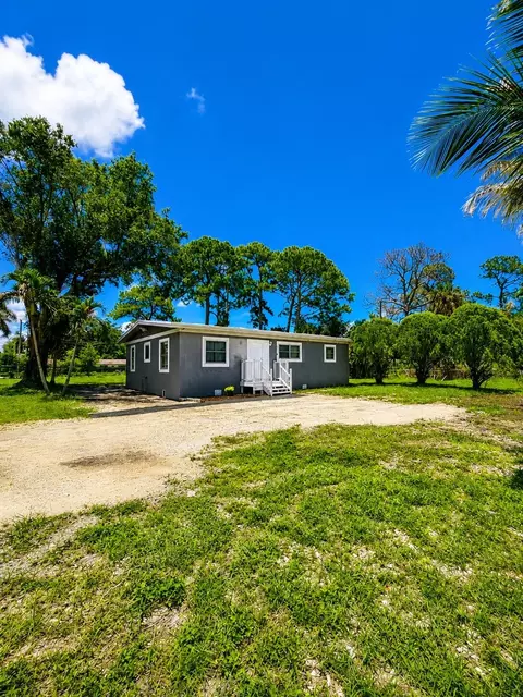 468 N 53rd Dr N, West Palm Beach, FL 33415
