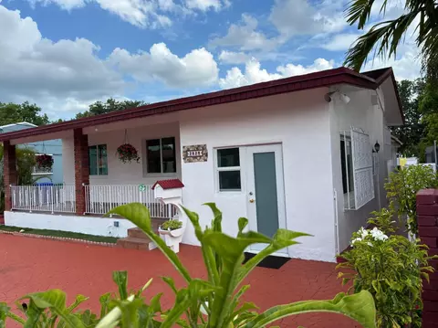 2828 SW 2nd St, Miami, FL 33135