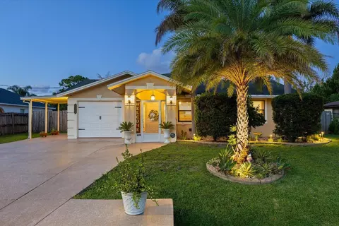 1849 SW Burlington St, Port Saint Lucie, FL 34984