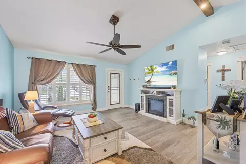 Other - 128 Banyan Cir, Jupiter, FL 33458 photo 2 of 9