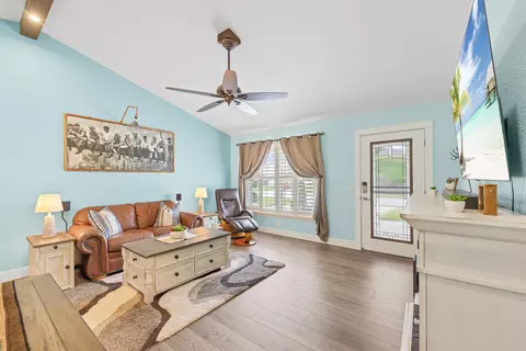 Living - 128 Banyan Cir, Jupiter, FL 33458 photo 1 of 7
