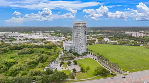 2000 Metropica Way #214, Sunrise, FL 33323