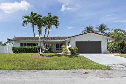 2910 NE 40th Ct, Lighthouse Point, FL 33064