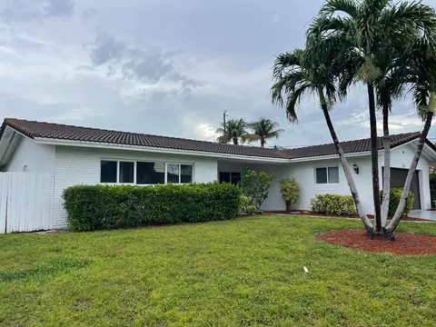 2910 NE 40th Ct, Lighthouse Point, FL 33064