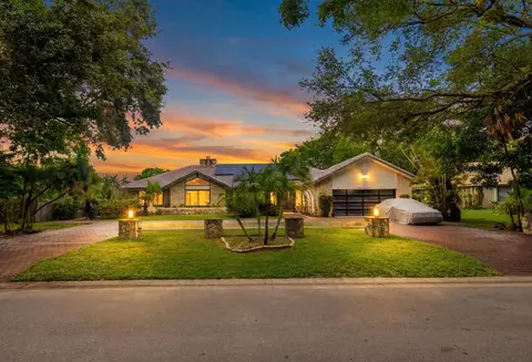 251 NW 104th Ave, Coral Springs, FL 33071