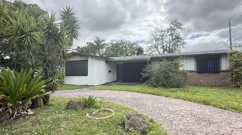 818 N 46th Ave, Hollywood, FL 33021