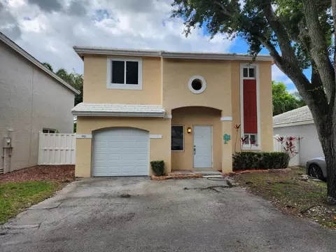 9812 NW 2nd Ct, Plantation, FL 33324