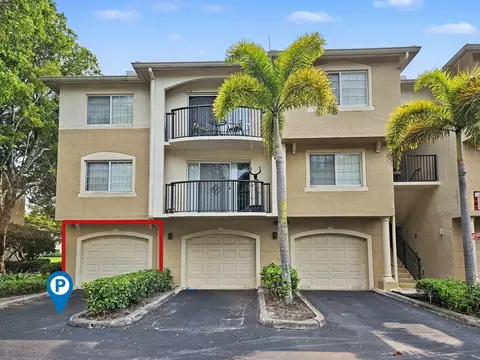 500 Crestwood Ct N #504, Royal Palm Beach, FL 33411