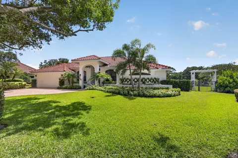 Exterior - 134 Gothic Cir, Jupiter, FL 33458 photo 6 of 6