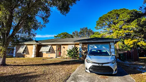 410 SW Kentwood Rd, Port Saint Lucie, FL 34953