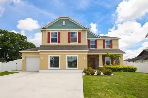 1033 SW General Patton Ter, Port Saint Lucie, FL 34953