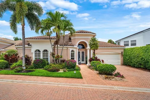 6517 Somerset Cir, Boca Raton, FL 33496