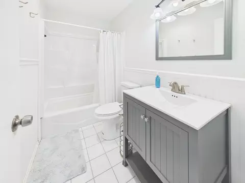 Bath - 136 SW 85th Ave, Okeechobee, FL 34974 photo 2 of 5