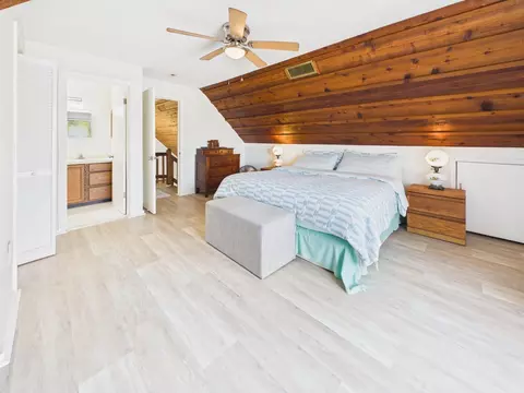 Bedroom - 136 SW 85th Ave, Okeechobee, FL 34974 photo 9 of 12