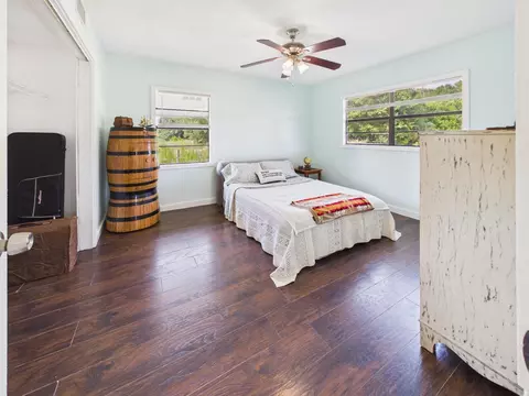 Bedroom - 136 SW 85th Ave, Okeechobee, FL 34974 photo 2 of 12