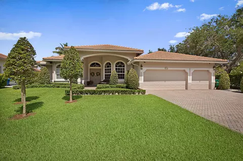 4971 Kensington Cir, Coral Springs, FL 33076