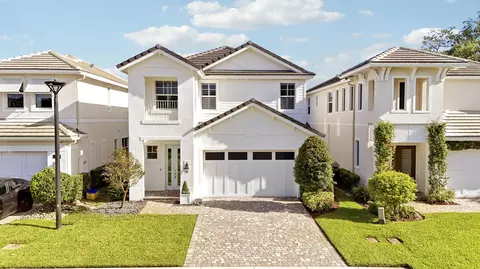 125 Bonnette Hunt Club Ln, Palm Beach Gardens, FL 33418