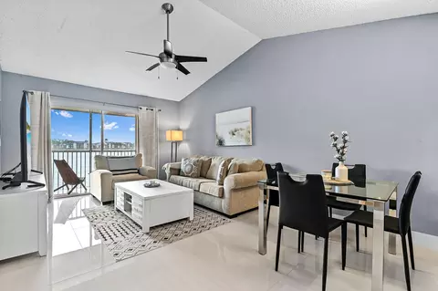 5530 Lakeside Dr #203, Margate, FL 33063