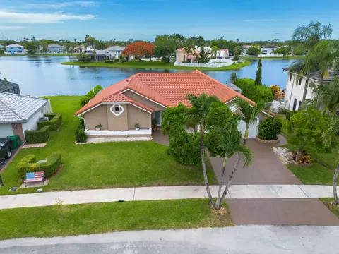 14211 Appalachian Trl, Davie, FL 33325