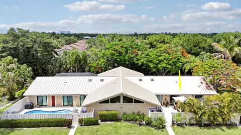 5469 Eagle Lake Dr, Palm Beach Gardens, FL 33418