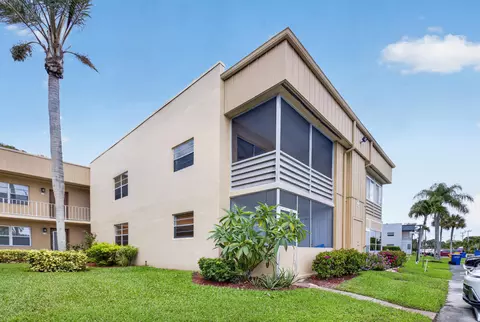 506 E Capri Rd #506, Delray Beach, FL 33484