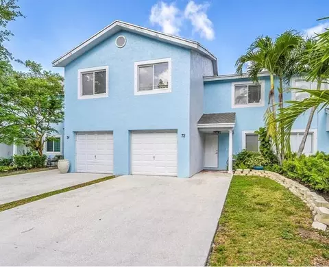 72 Fairway Ln, Royal Palm Beach, FL 33411